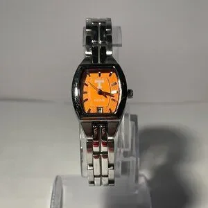 Tennessee Volunteers NCAA Stainless-Steel Bracelet Watch by Fossil Tennessee CFP Timepiece - ARGOS main image 3